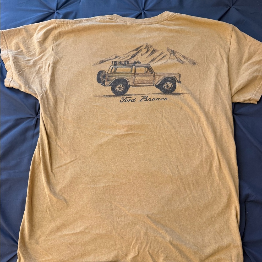 Ford Bronco Men’s t shirt from Urban Outfitters size Large